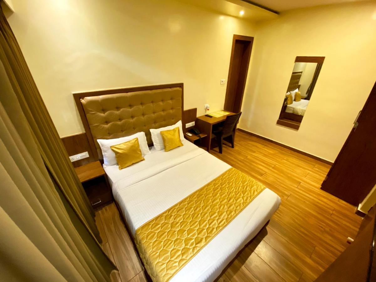 Hotel Pearl'S Bkc Inn- Near Trade Centre, Visa Consulate Bombaj Zewnętrze zdjęcie