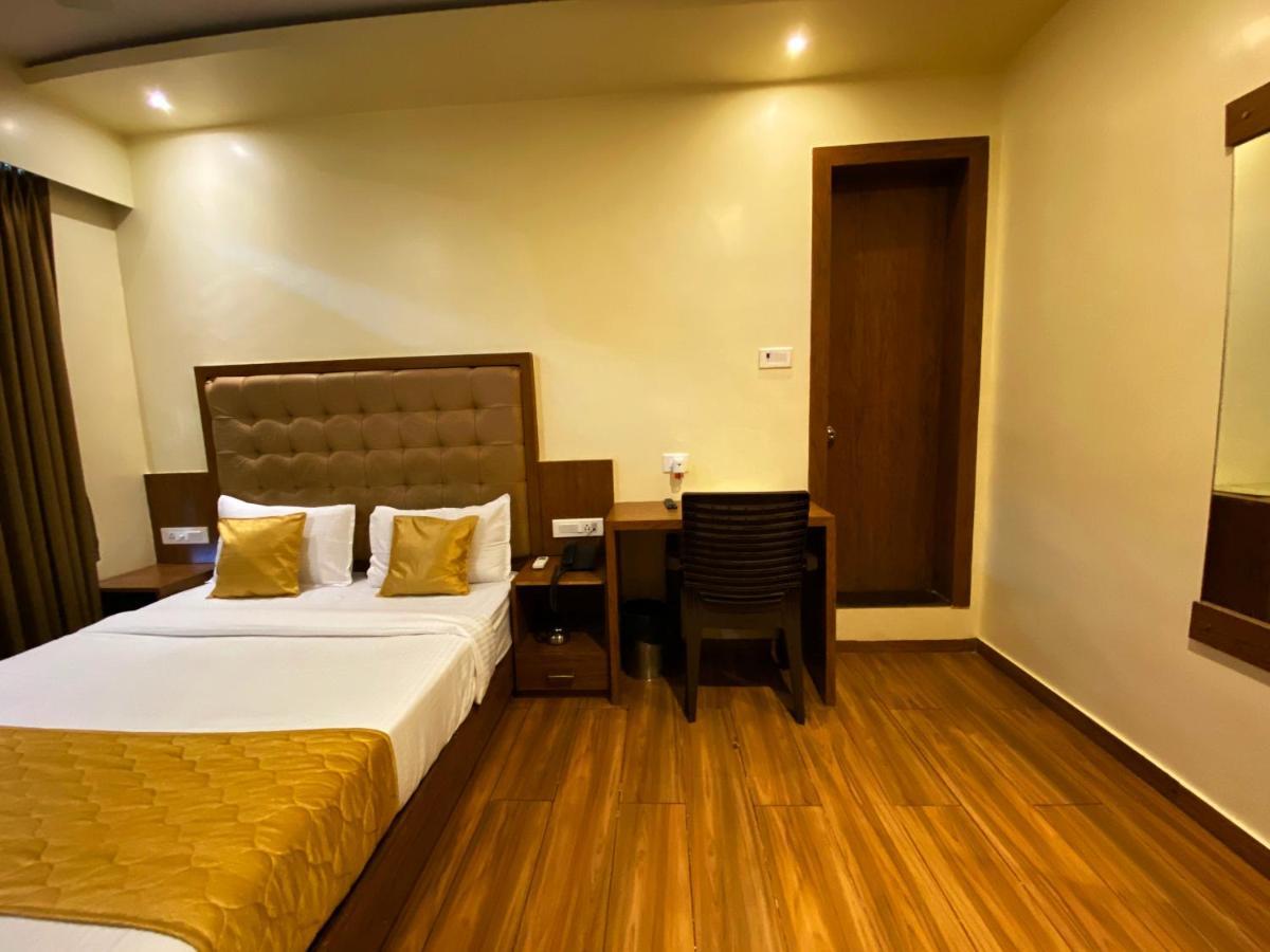 Hotel Pearl'S Bkc Inn- Near Trade Centre, Visa Consulate Bombaj Zewnętrze zdjęcie