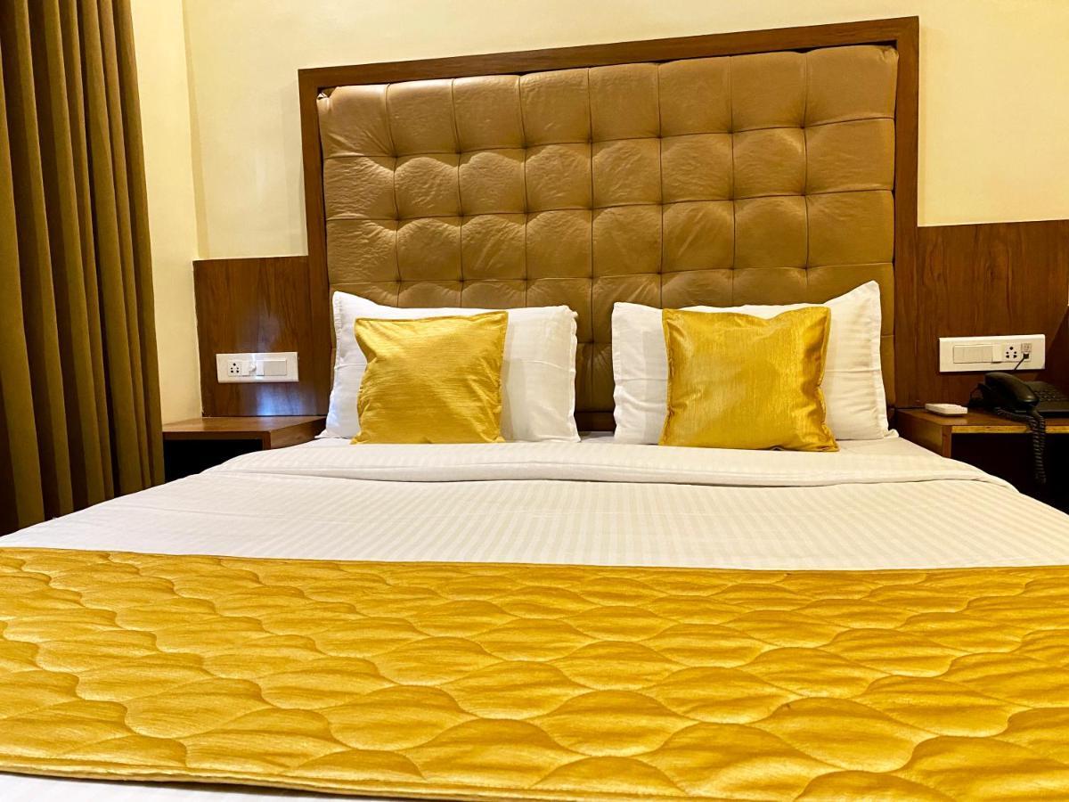 Hotel Pearl'S Bkc Inn- Near Trade Centre, Visa Consulate Bombaj Zewnętrze zdjęcie