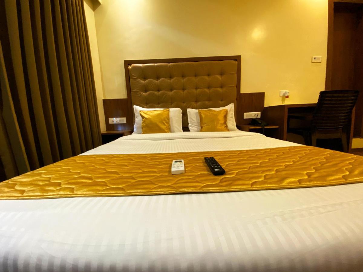 Hotel Pearl'S Bkc Inn- Near Trade Centre, Visa Consulate Bombaj Zewnętrze zdjęcie